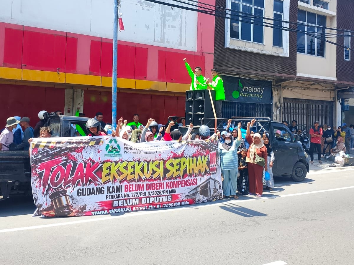 Ratusan Pemulung Pasang Badan, Kuasa Hukum Cium Kejanggalan Dokumen dan Minta Perlindungan Kapoldasu