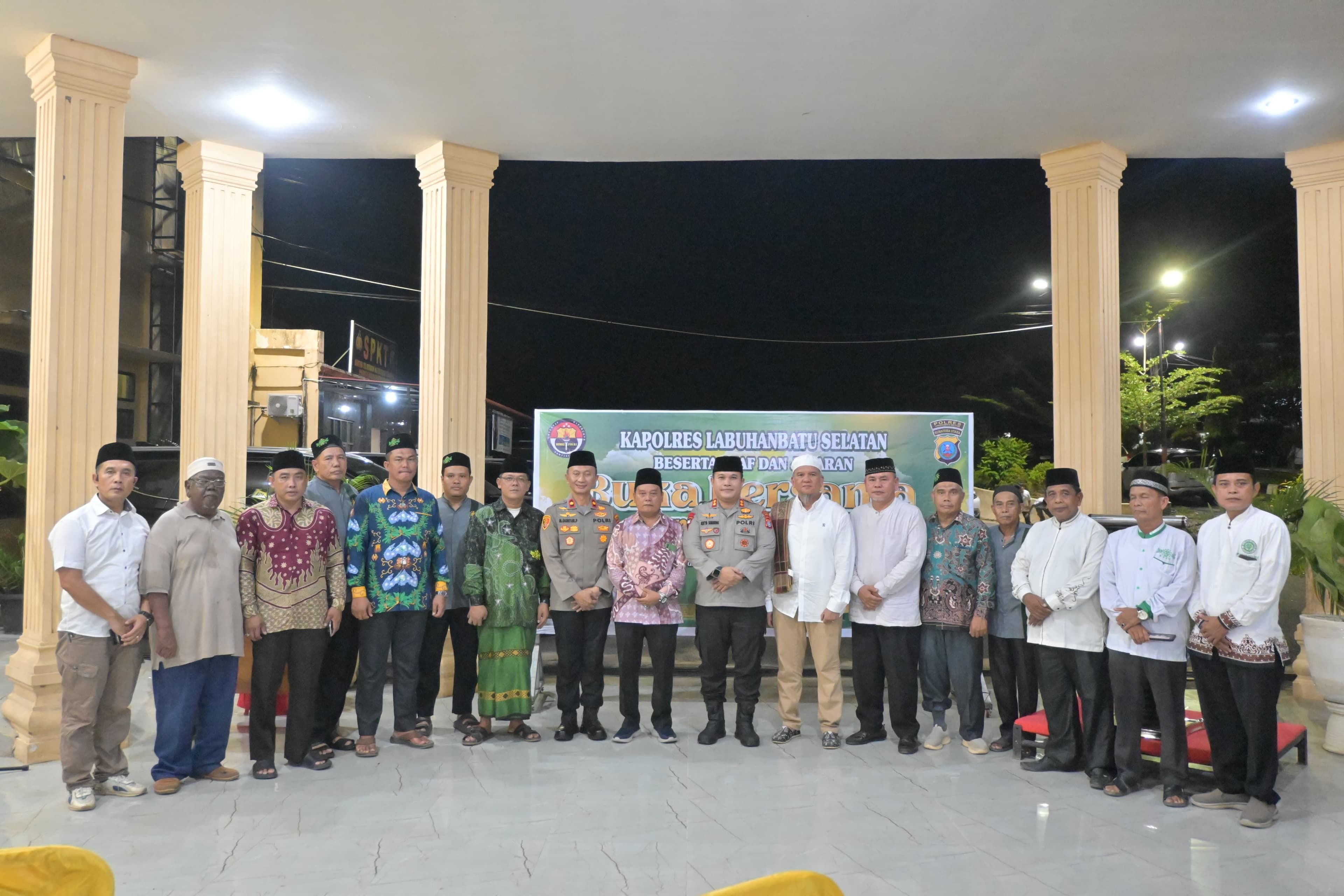 Polres Labuhanbatu Selatan Buka Puasa Bersama Tokoh Agama dan Insan Pers, Perkuat Sinergi Jelang Operasi Ketupat Toba 2026