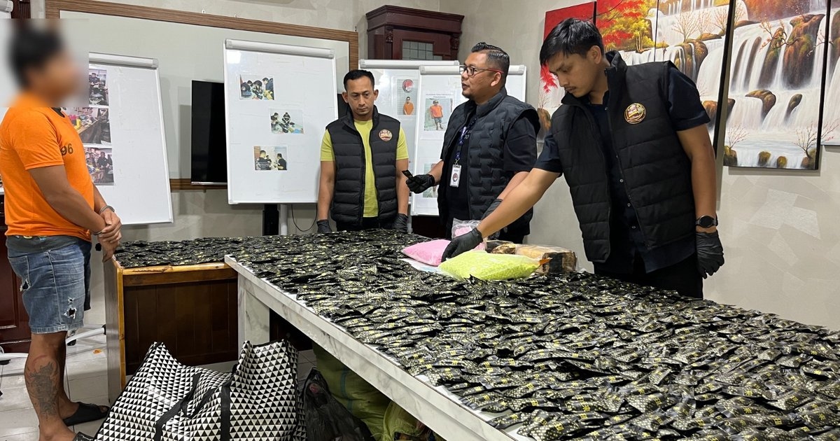 Gudang Narkoba Internasional di Gerebek, 3 Kg Sabu, 10.000 Pil Ekstasi dan 1.778 Pod Disita