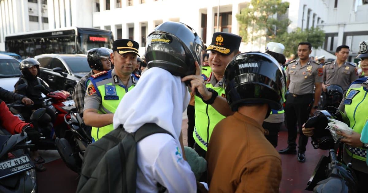 Bawa Spirit Quick Wins Kapolri, Kapolda Sumut Irjen Pol Sonny Turun Langsung Atur Lalu Lintas Pagi di Medan