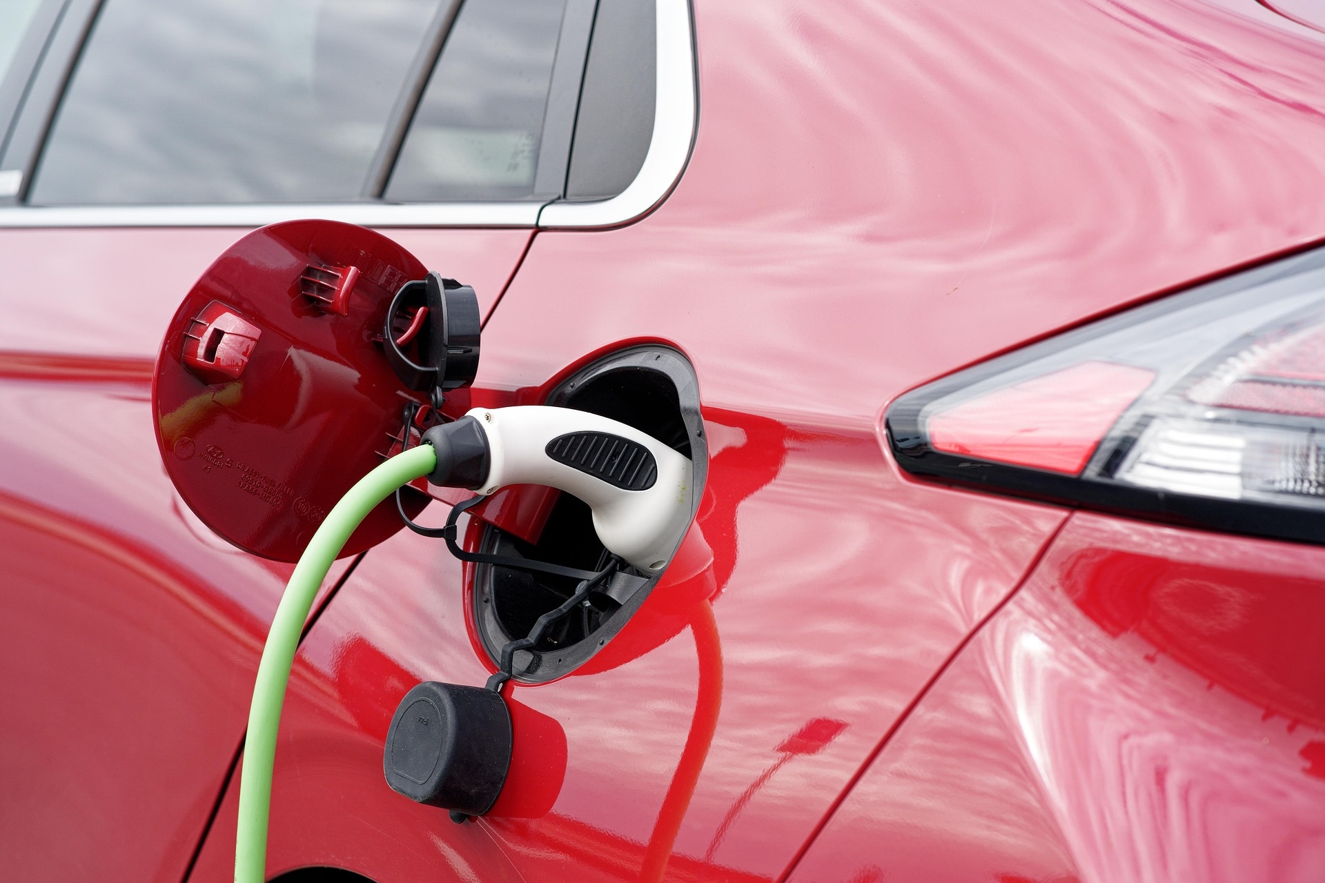Fitur Pintar Mobil Listrik Jadi Senjata Baru Industri Otomotif Global